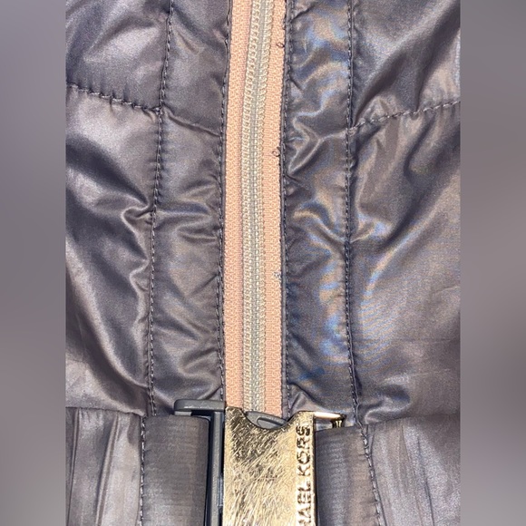 Michael Kors Toddlers Jacket Size: 3T Color: Gray and Light Pink - Picture 14 of 14